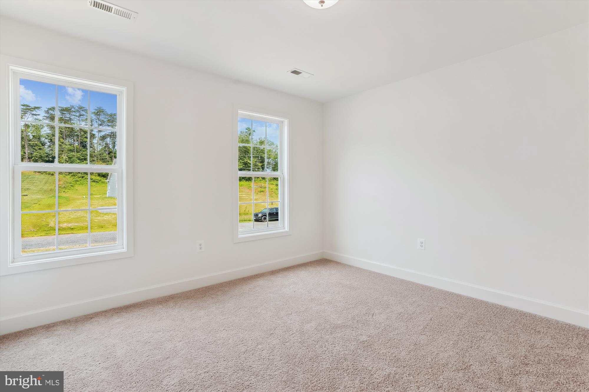 Culpeper, Virginia, 22701, United States, 4 Bedrooms Bedrooms, ,3 BathroomsBathrooms,Residential,For Sale,1974378