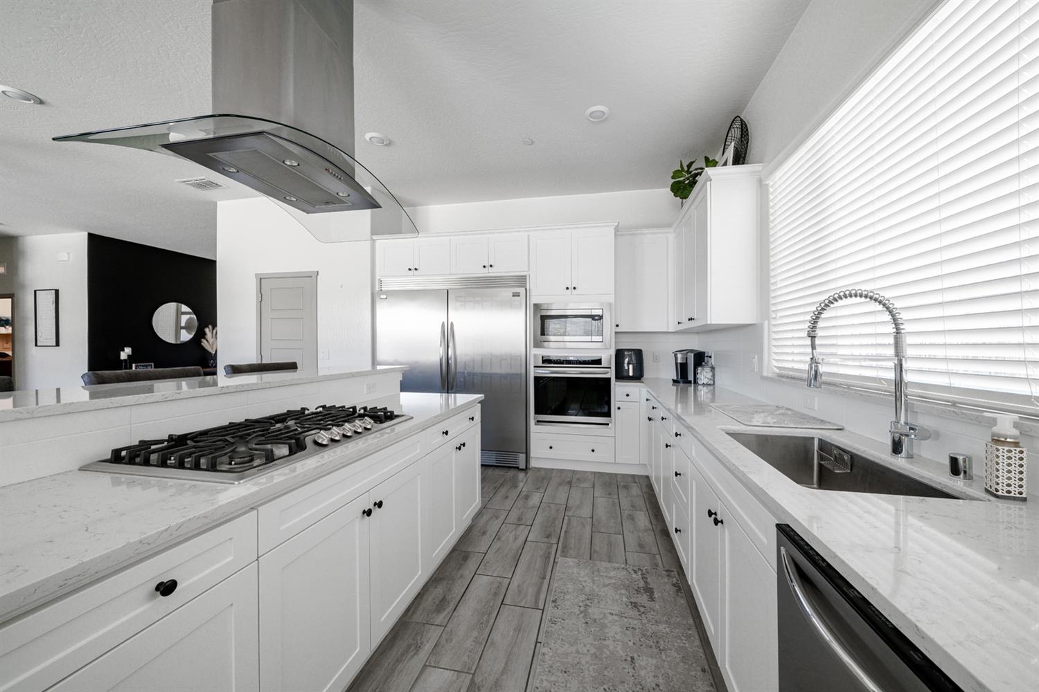 Madera, California, 93636, United States, 4 Bedrooms Bedrooms, ,2 BathroomsBathrooms,Residential,For Sale,1937583