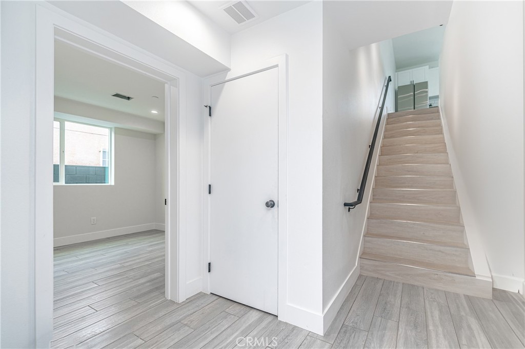GARDENA, California, 90247, United States, ,Residential,For Sale,1810571