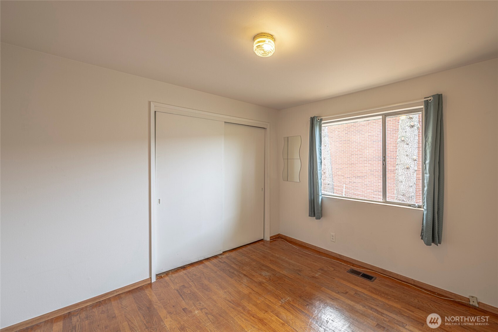 Seattle, Washington, 98125, United States, ,Residential,For Sale,1921913