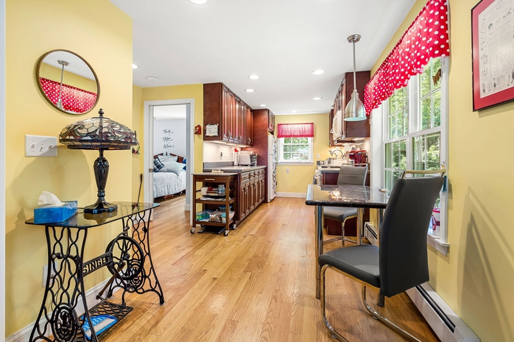 Lowell, Massachusetts, 01852, United States, 5 Bedrooms Bedrooms, ,4 BathroomsBathrooms,Residential,For Sale,1874290