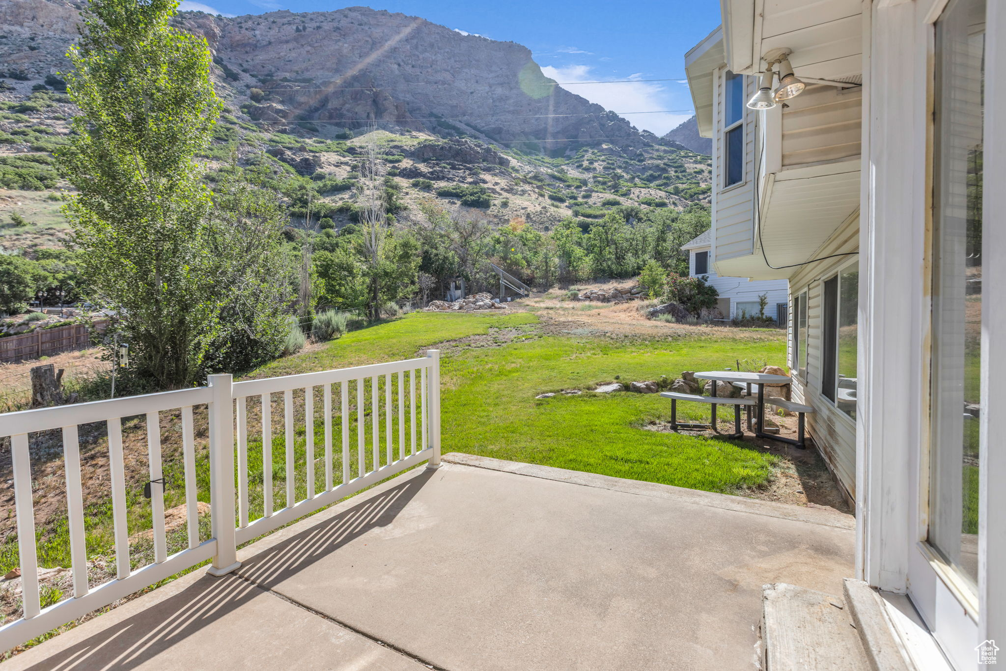 Ogden, Utah, 84404, United States, 4 Bedrooms Bedrooms, ,3 BathroomsBathrooms,Residential,For Sale,1867138