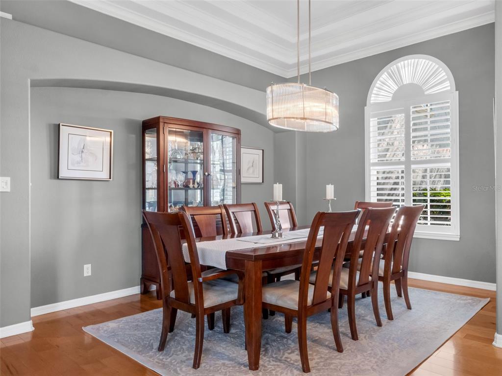 Orlando, Florida, 32819, United States, 5 Bedrooms Bedrooms, ,4 BathroomsBathrooms,Residential,For Sale,1934646