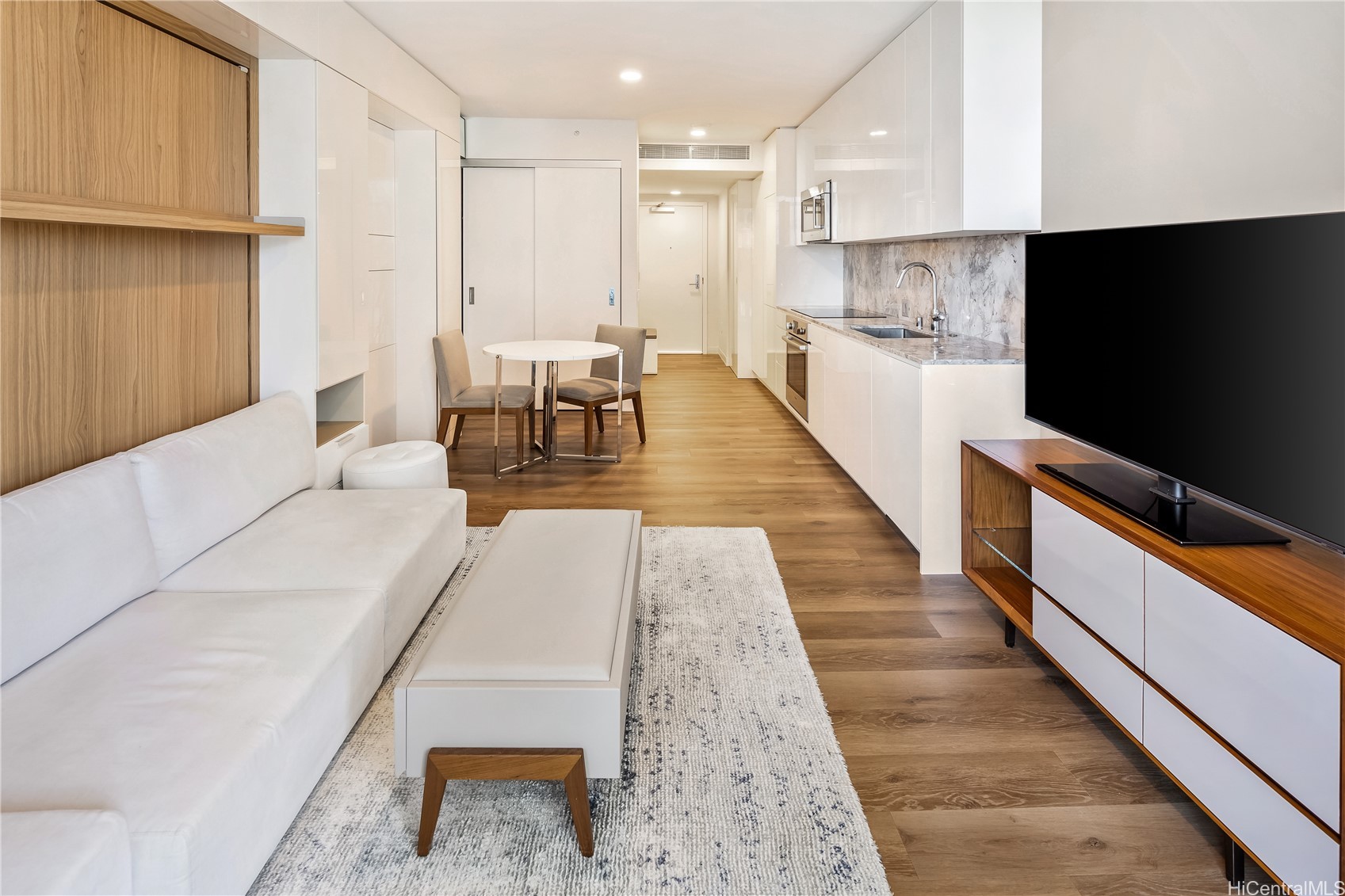 Honolulu, Hawaii, 96814, United States, ,1 BathroomBathrooms,Residential,For Sale,2003131