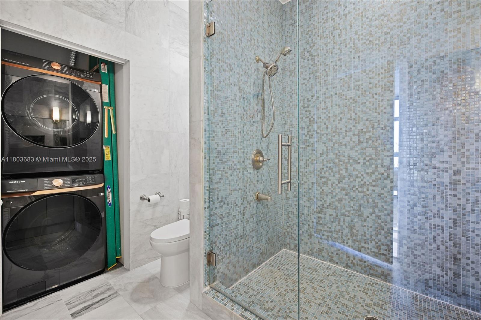 Miami Beach, Florida, 33139, United States, 1 Bedroom Bedrooms, ,2 BathroomsBathrooms,Residential,For Sale,1818097