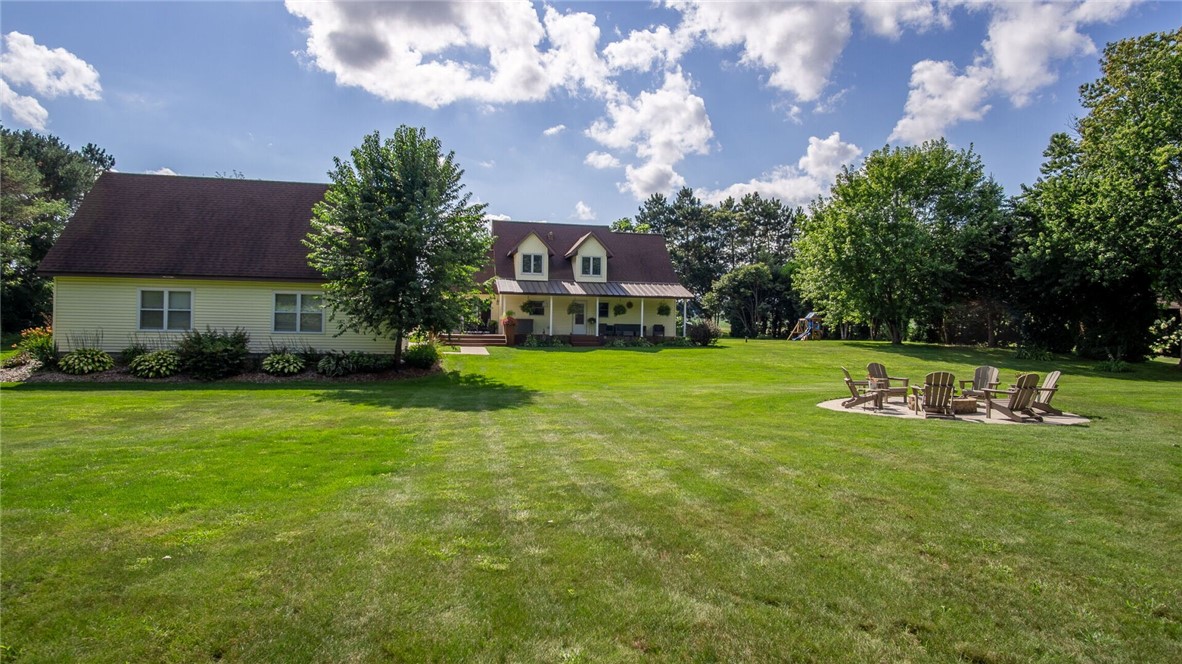 Bloomer, Wisconsin, 54724, United States, 4 Bedrooms Bedrooms, ,3 BathroomsBathrooms,Residential,For Sale,1983863