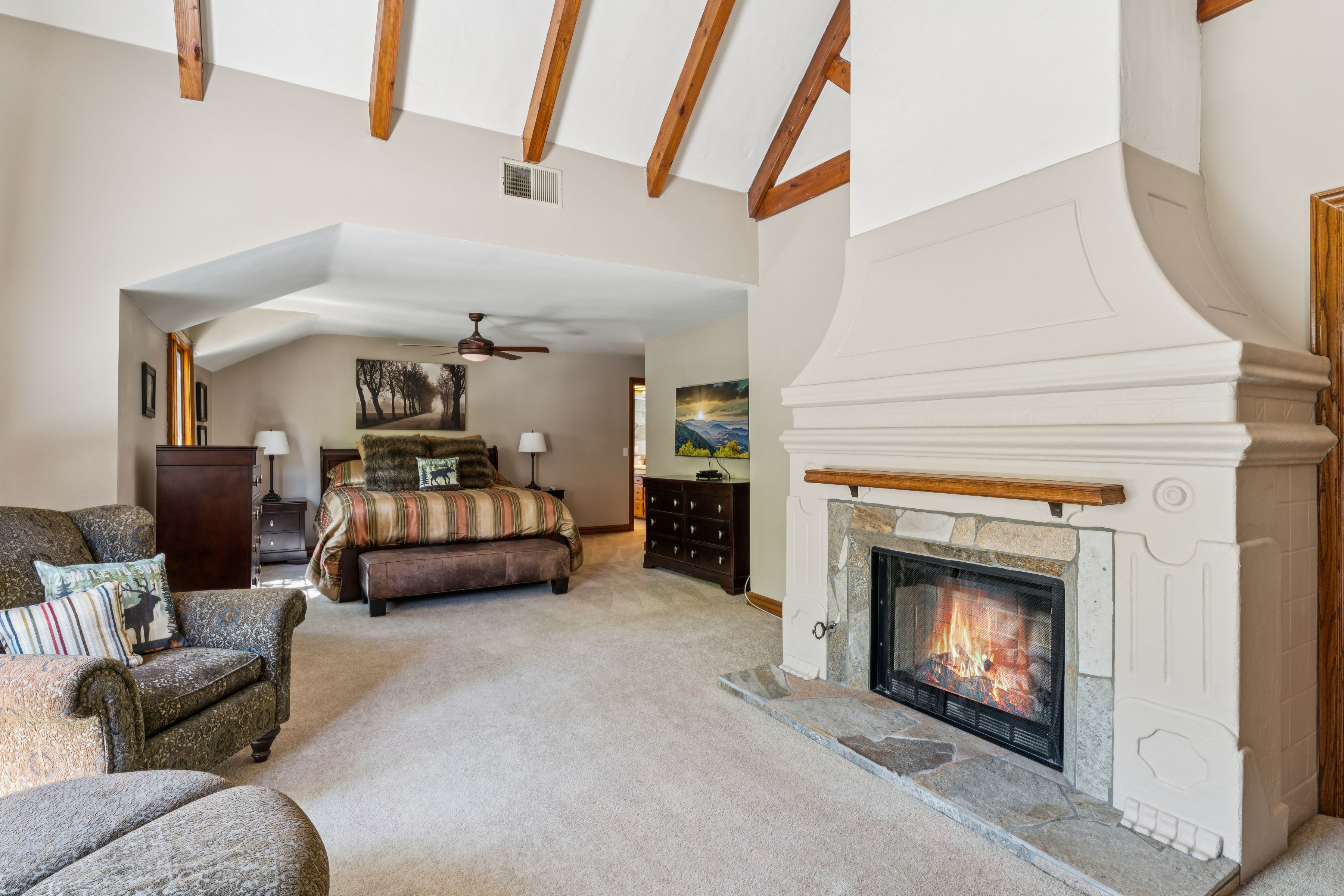  28476 North Shore Road, Lake Arrowhead, CA 92352 - 物件實景