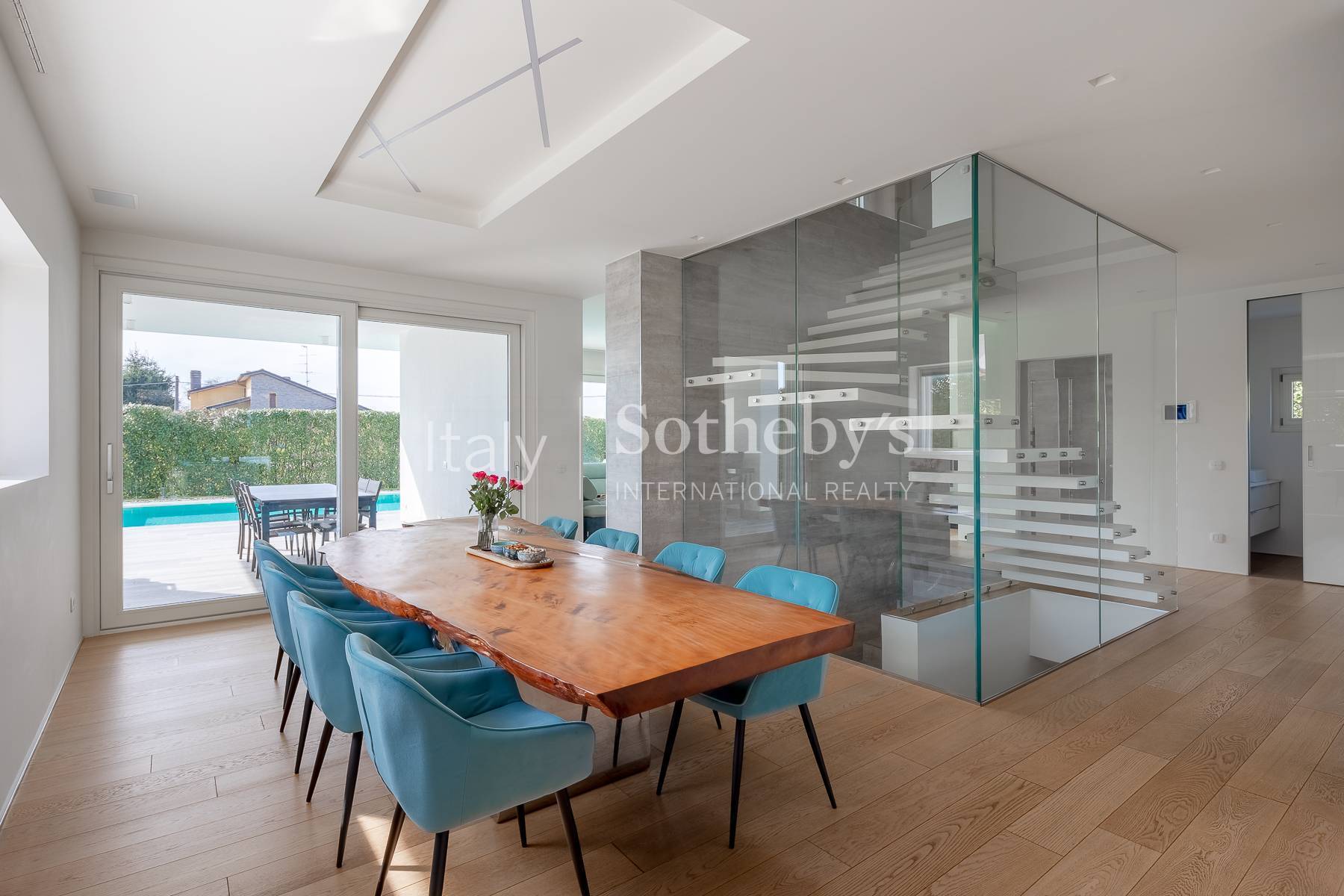  Elegant minimalist high-tech and energy efficient villa - 物件實景