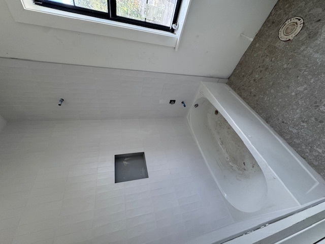 Tampa, Florida, 33629, United States, 4 Bedrooms Bedrooms, ,4 BathroomsBathrooms,Residential,For Sale,1980311