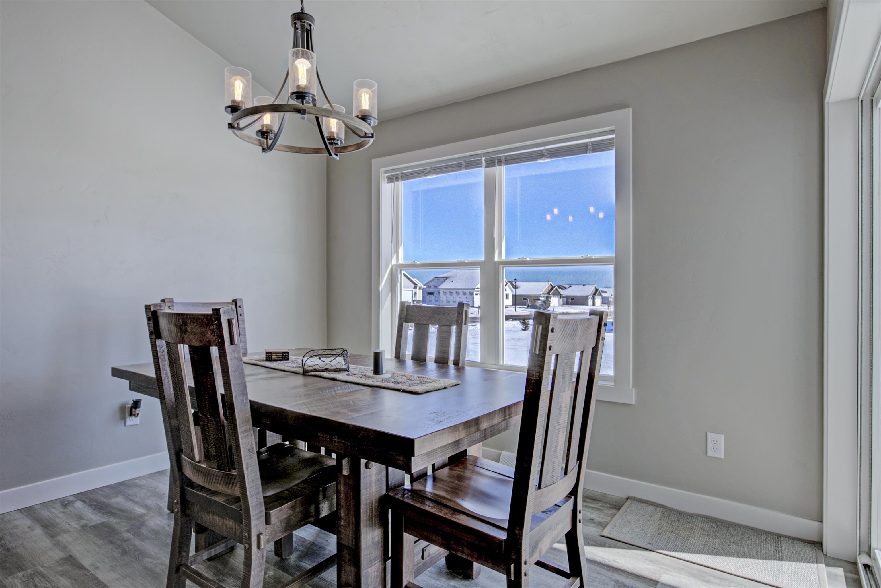 Appleton, Wisconsin, 54913, United States, 4 Bedrooms Bedrooms, ,3 BathroomsBathrooms,Residential,For Sale,2008847