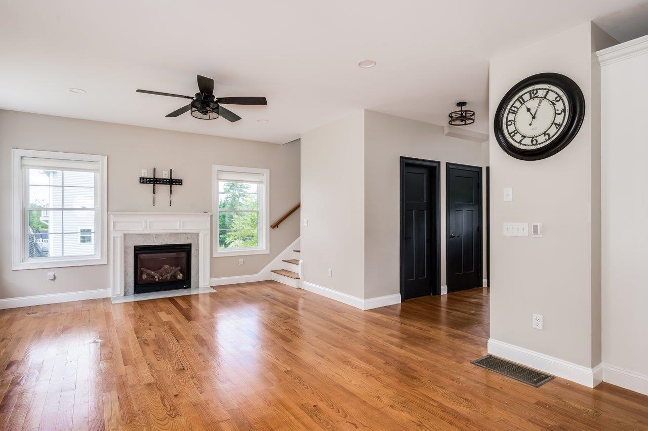 Weare, New Hampshire, 03281, United States, 4 Bedrooms Bedrooms, ,4 BathroomsBathrooms,Residential,For Sale,1908360
