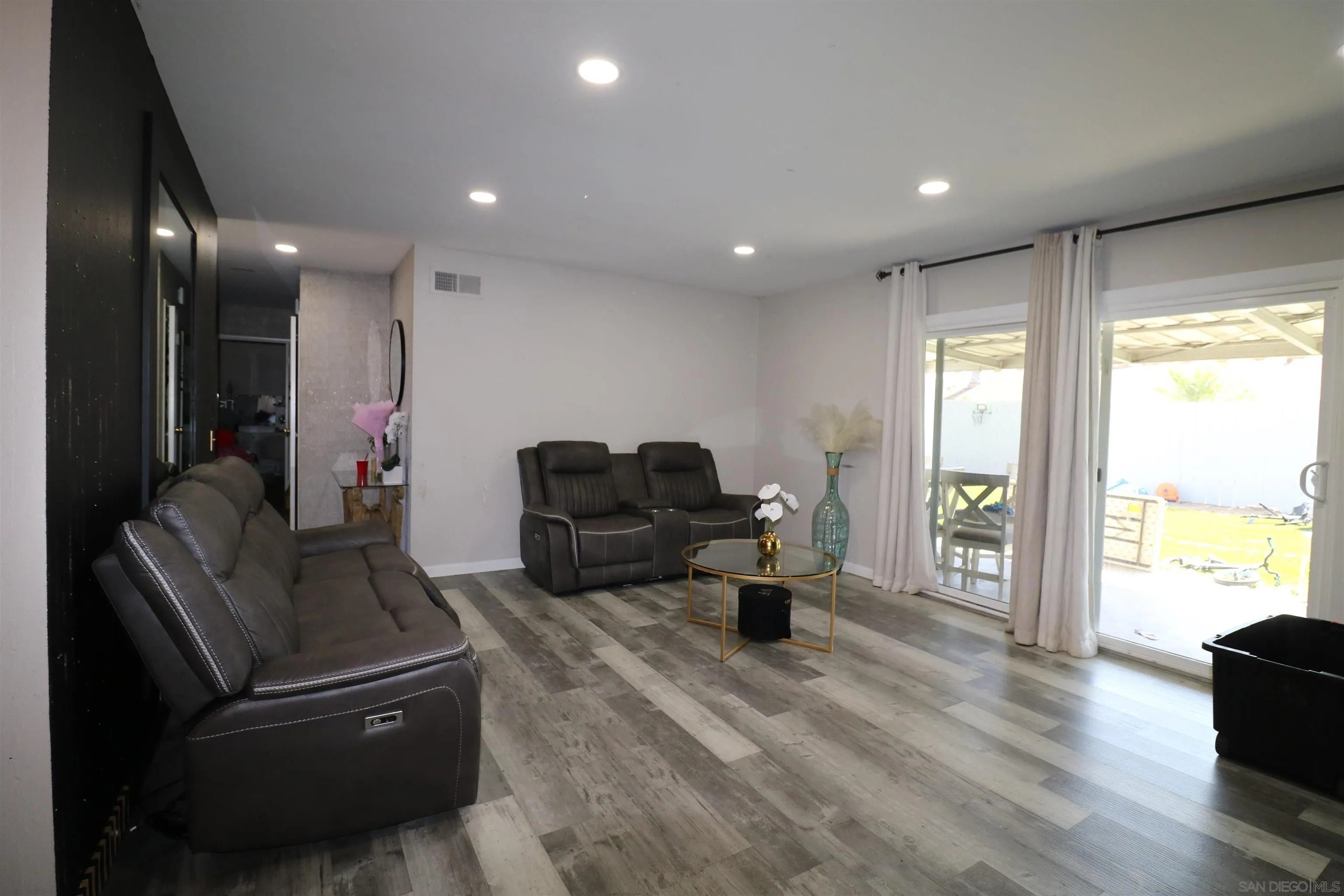 Chula Vista, California, 91911, United States, 3 Bedrooms Bedrooms, ,2 BathroomsBathrooms,Residential,For Sale,1901395