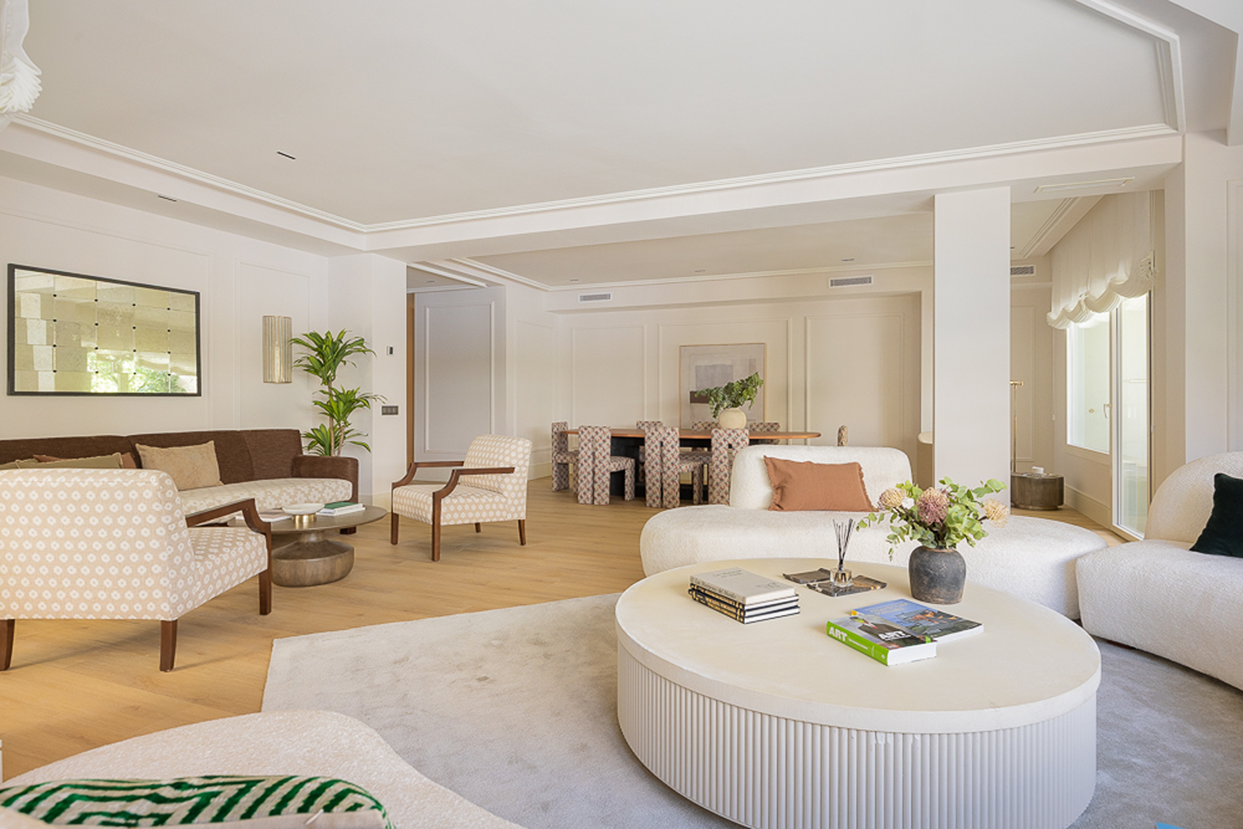  Fantastic 4-bedroom home with a private patio, in the Salamanca neighborhood. - 物件實景
