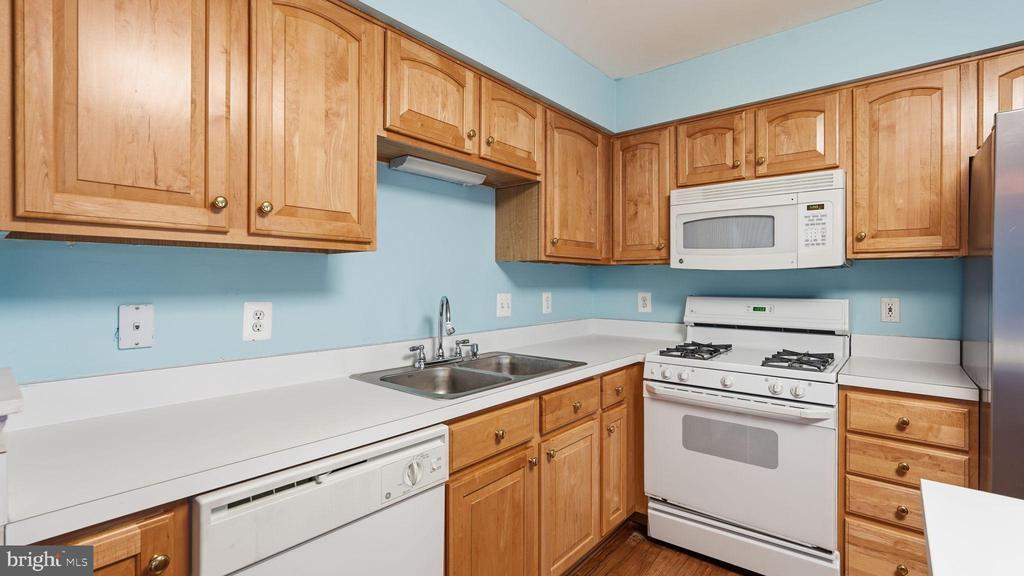 Gainesville, Virginia, 20155, United States, 3 Bedrooms Bedrooms, ,2 BathroomsBathrooms,Residential,For Sale,1989623