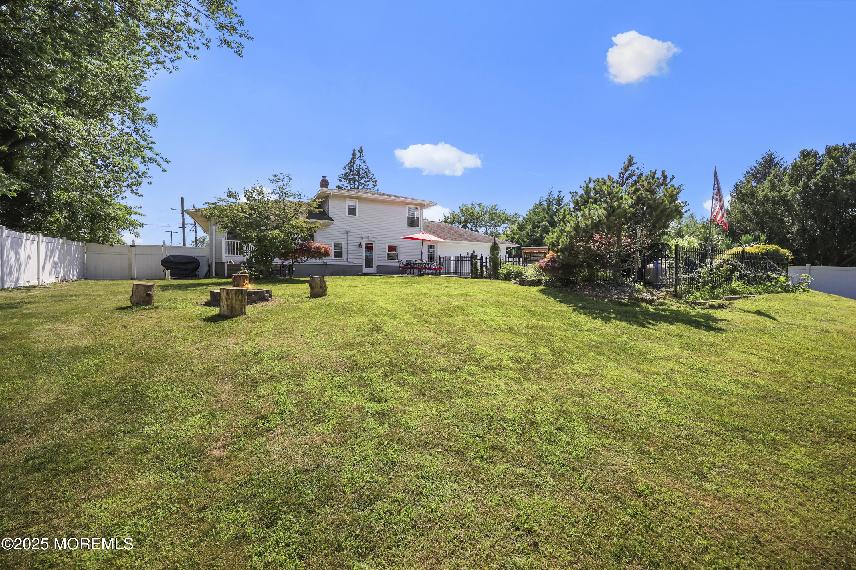Howell, New Jersey, 07731, United States, 4 Bedrooms Bedrooms, ,2 BathroomsBathrooms,Residential,For Sale,1942279