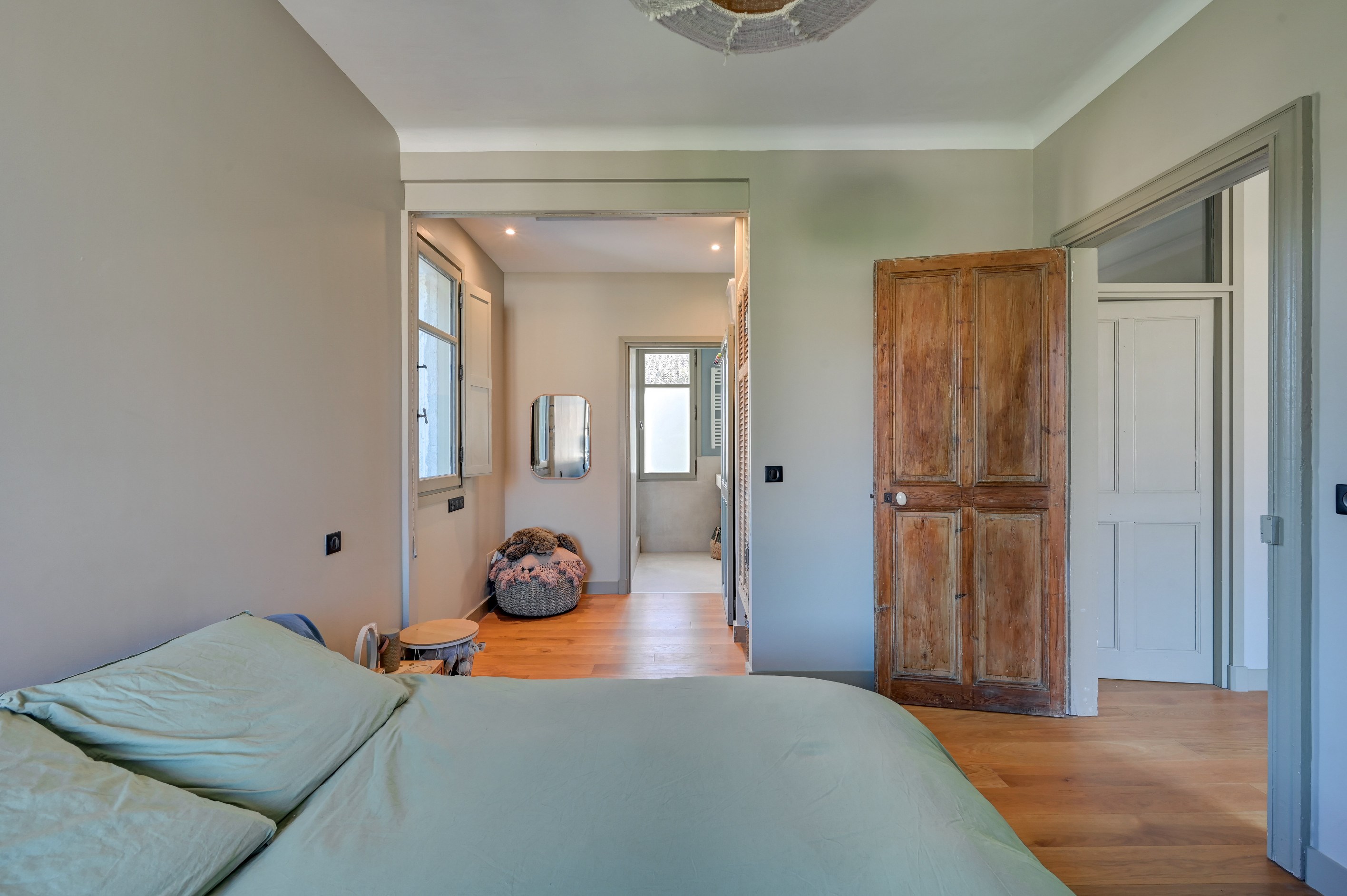  Townhouse with garden and swimming pool, 5 minutes