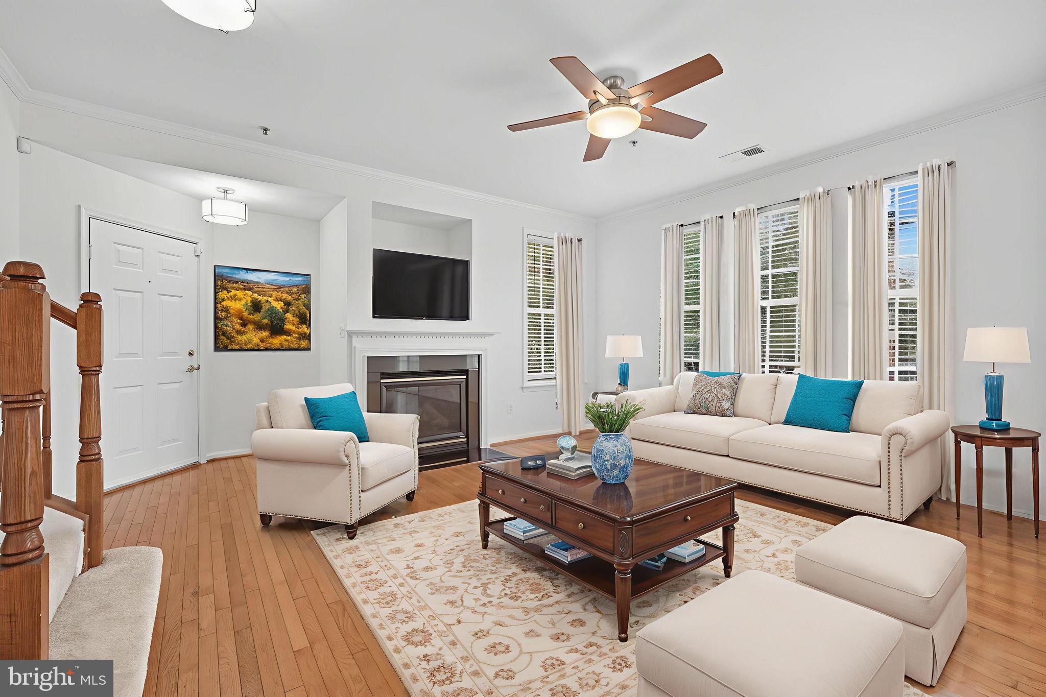 Fairfax, Virginia, 22033, United States, 3 Bedrooms Bedrooms, ,4 BathroomsBathrooms,Residential,For Sale,1975238