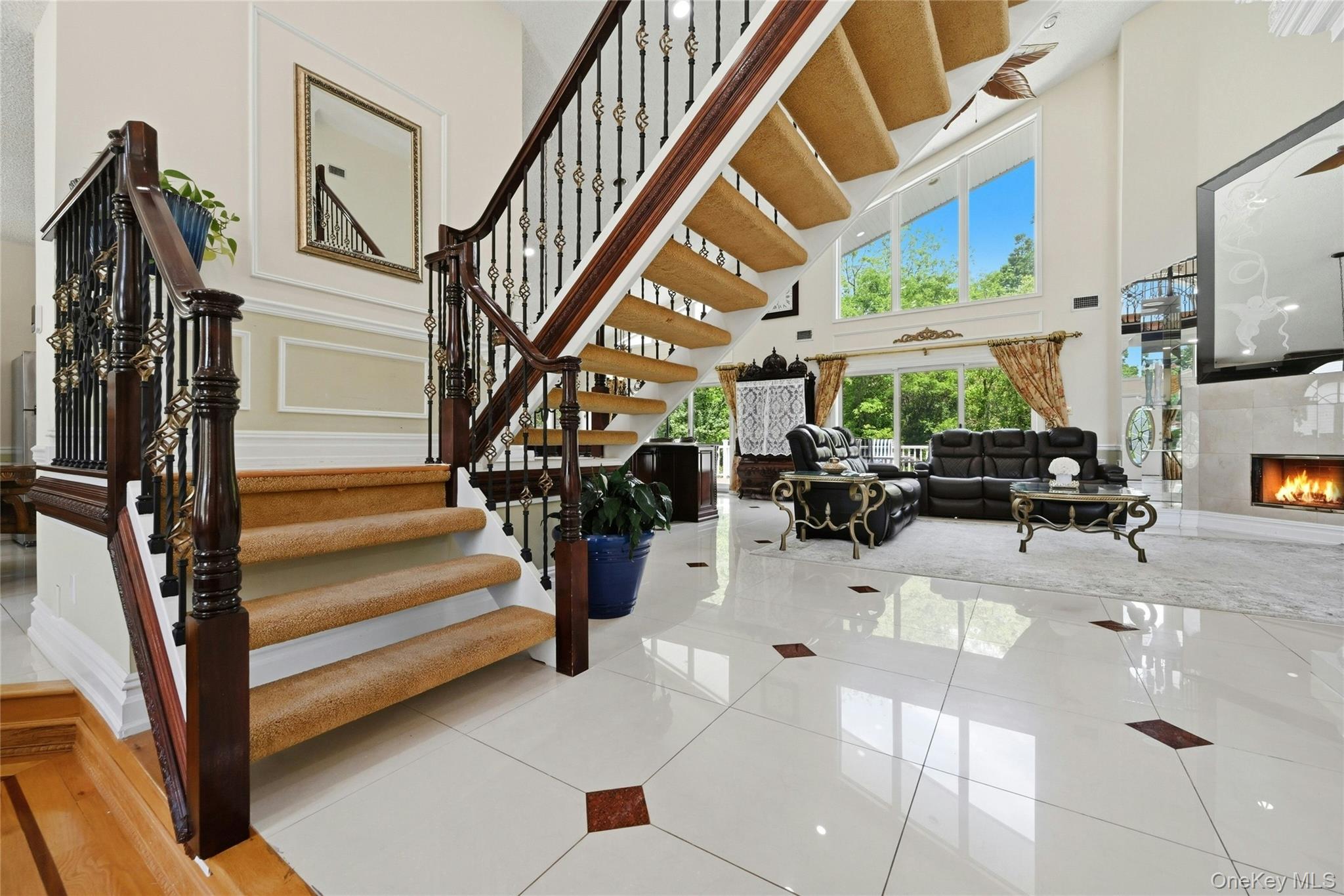  12 Phillips Lane, Lake Grove, NY, 11755 - 物件實景