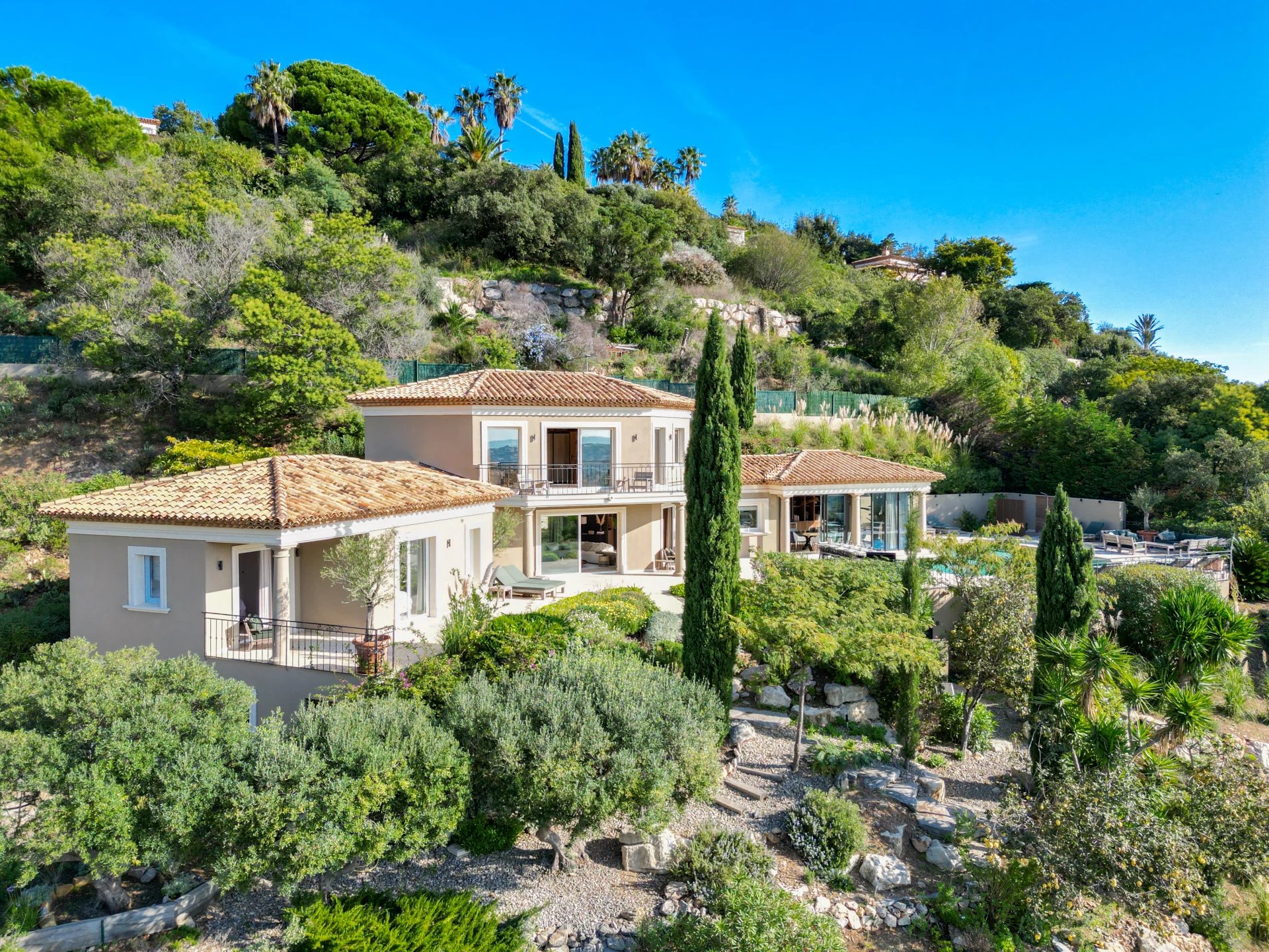 Sainte-Maxime, Provence-Alpes-Côte d’Azur, 83120, FR, 6 Bedrooms Bedrooms, ,6 BathroomsBathrooms,Residential,For Sale,1866313