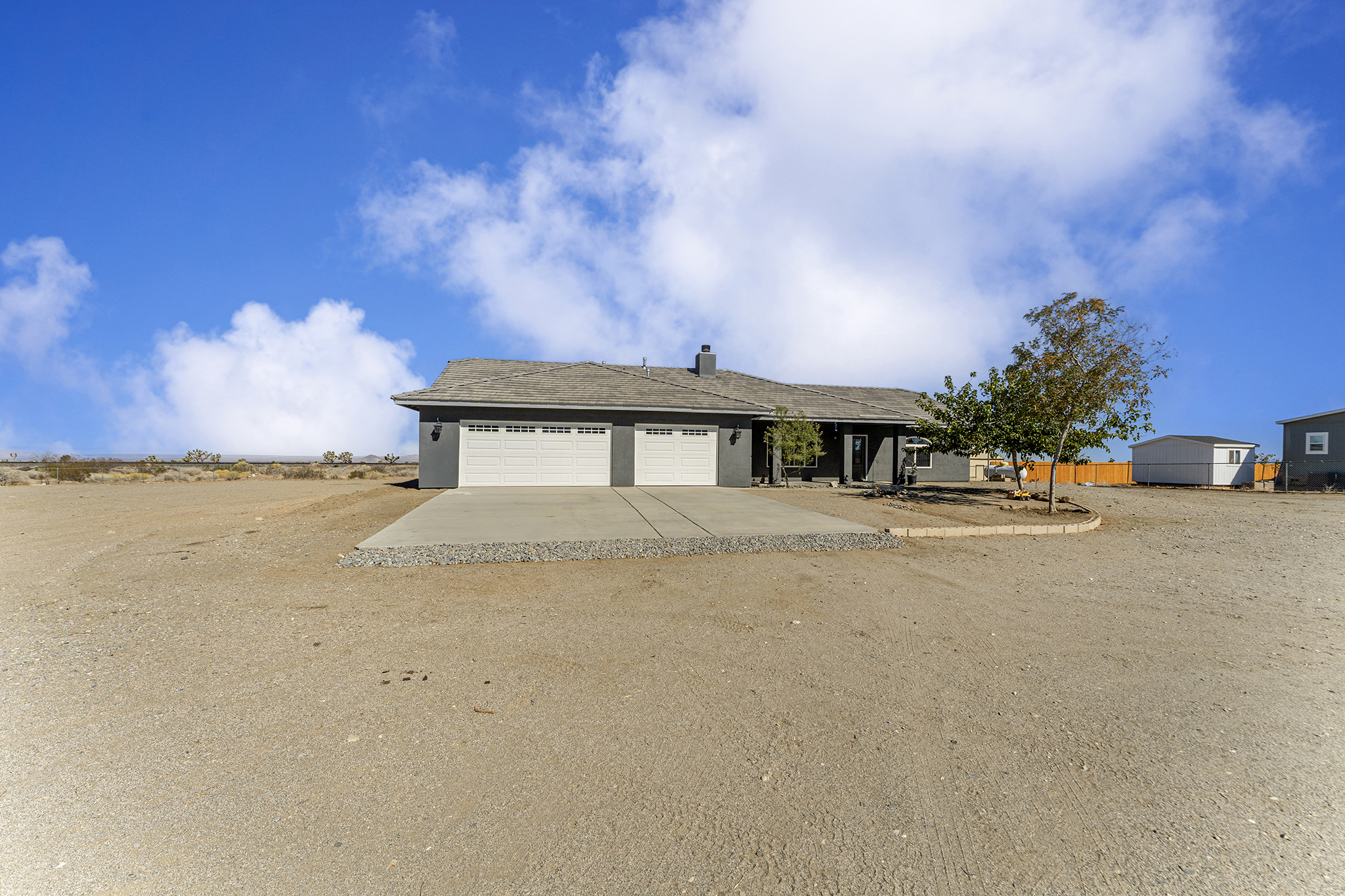 Pinon Hills, California, 92371, United States, 3 Bedrooms Bedrooms, ,2 BathroomsBathrooms,Residential,For Sale,1986100