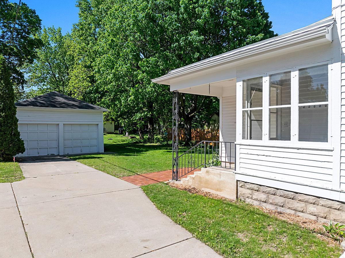 Northfield, Minnesota, 55057, United States, 5 Bedrooms Bedrooms, ,1 BathroomBathrooms,Residential,For Sale,1984283