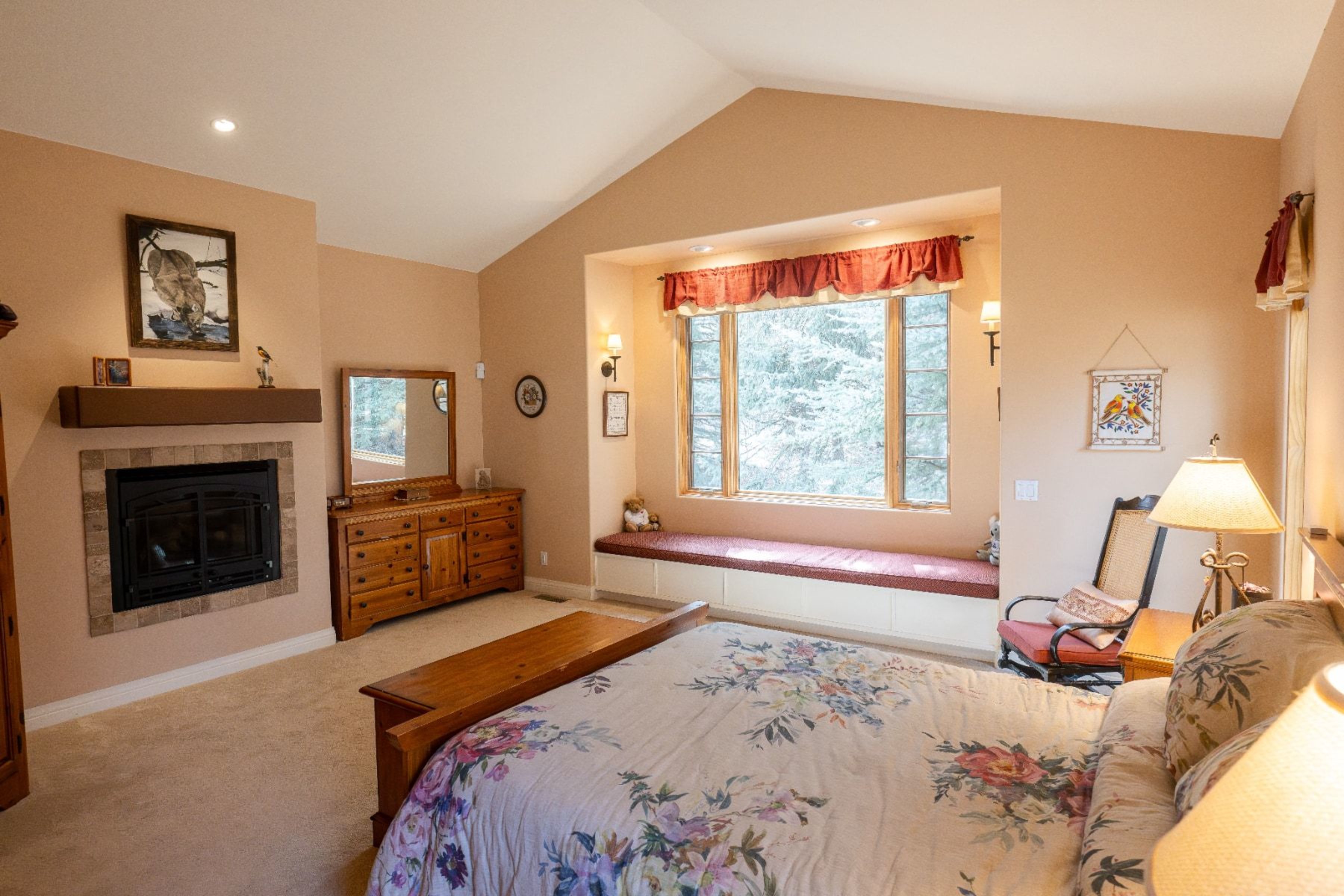  Beautiful Spacious Home, Privacy On 1.29 Acres - 物件實景