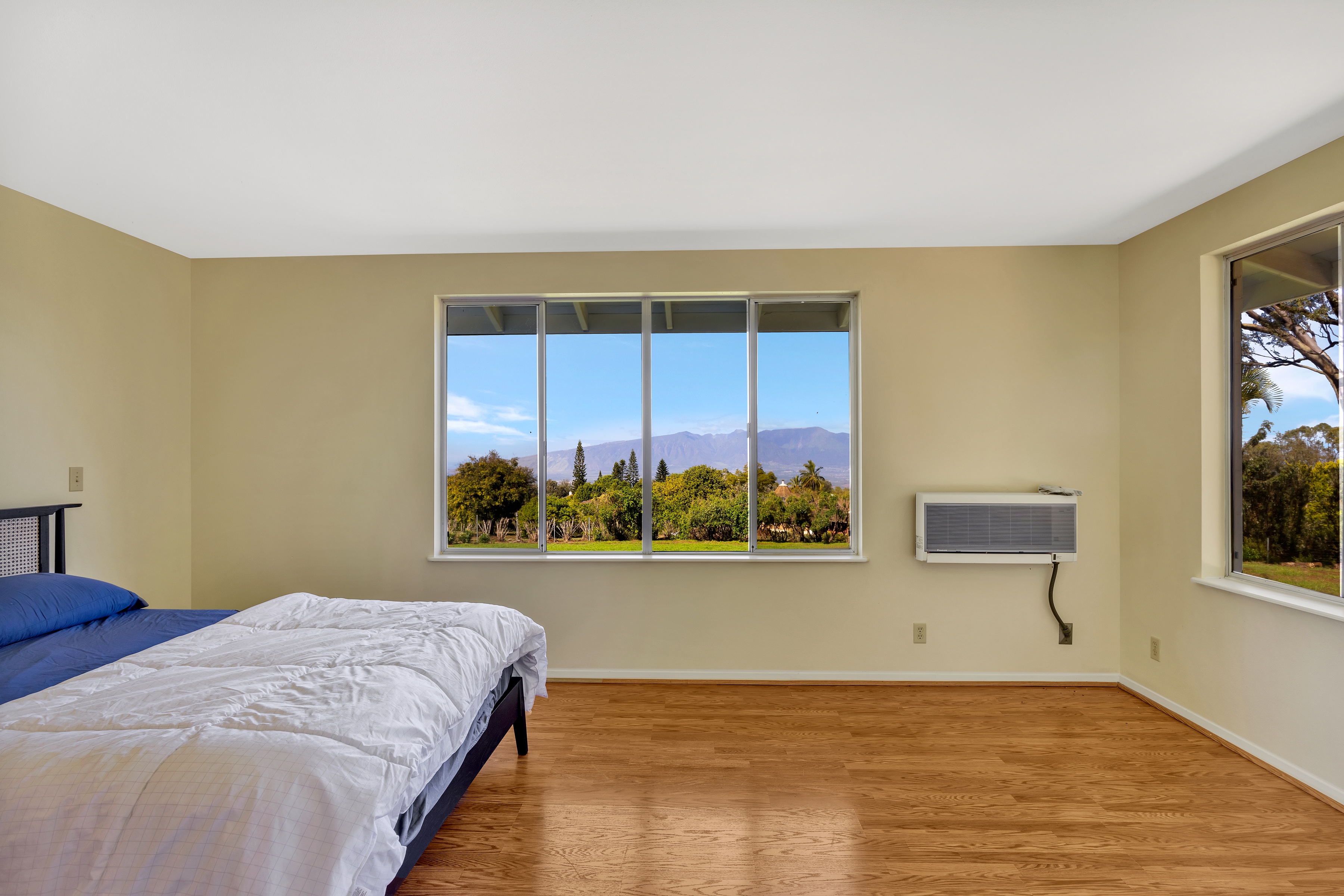  Views stretching  to the West Maui Mountains, ocean, and Haleakala - 物件實景