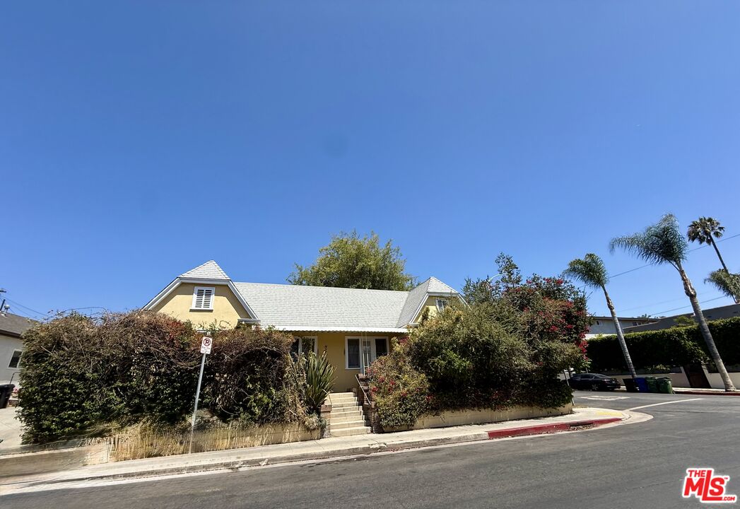 Kingsley Dr, Los Angeles, CA 90004