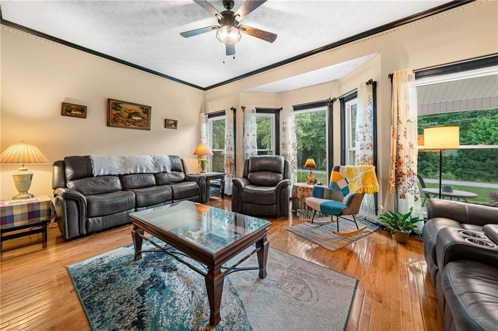 Dawsonville, Georgia, 30534, United States, 4 Bedrooms Bedrooms, ,3 BathroomsBathrooms,Residential,For Sale,1977797