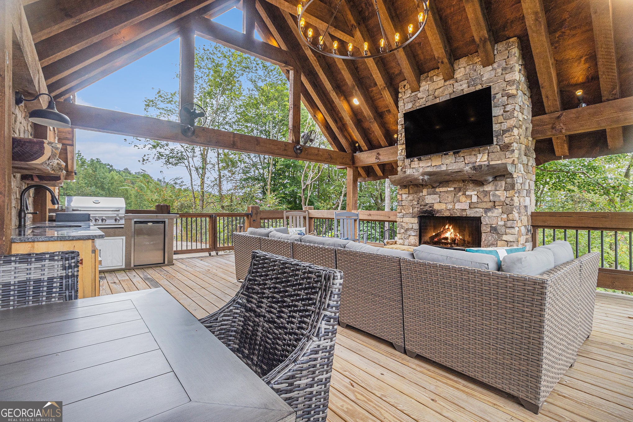 Ellijay, Georgia, 30540, United States, 5 Bedrooms Bedrooms, ,5 BathroomsBathrooms,Residential,For Sale,1952564