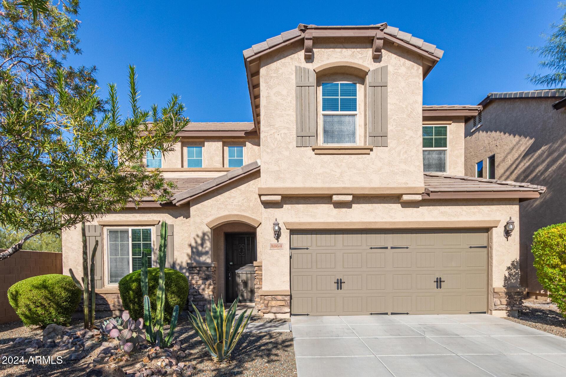 Phoenix, Arizona, 85085, United States, 3 Bedrooms Bedrooms, ,4 BathroomsBathrooms,Residential,For Sale,1921269