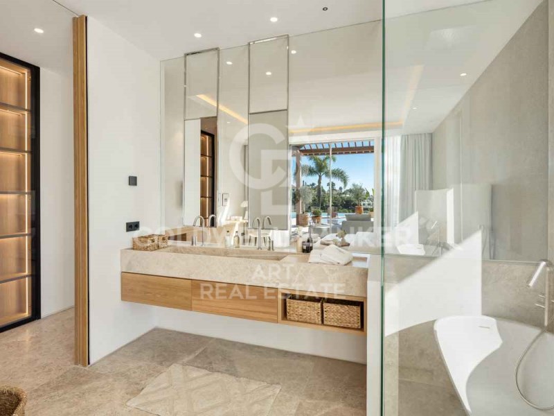 Marbella, Andalusia, ES, 6 Bedrooms Bedrooms, ,7 BathroomsBathrooms,Residential,For Sale,1766409