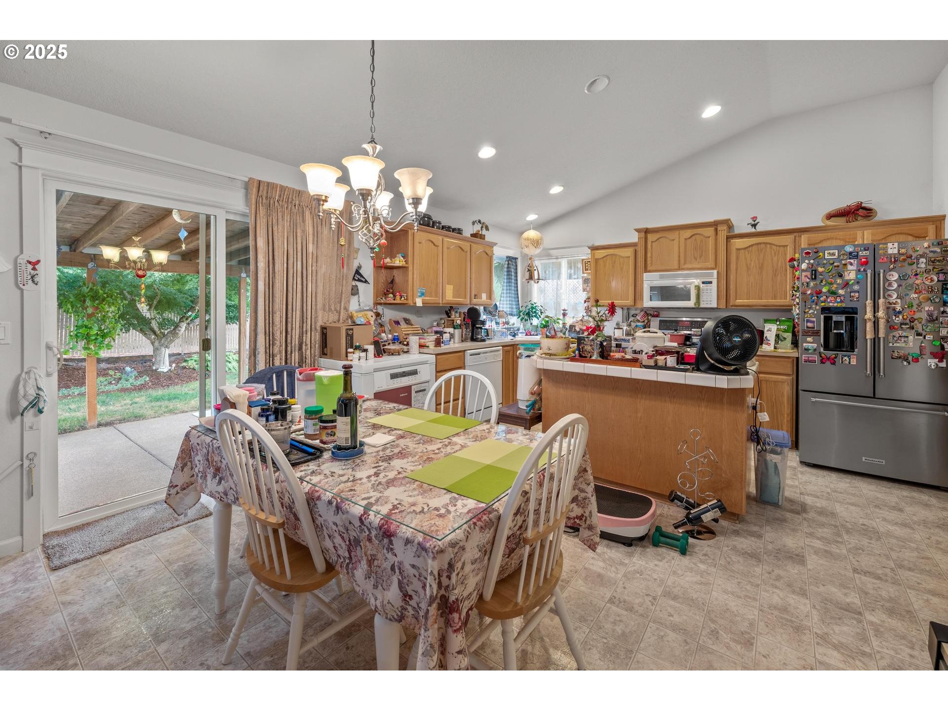 Oregon City, Oregon, 97045, United States, 3 Bedrooms Bedrooms, ,2 BathroomsBathrooms,Residential,For Sale,1949675