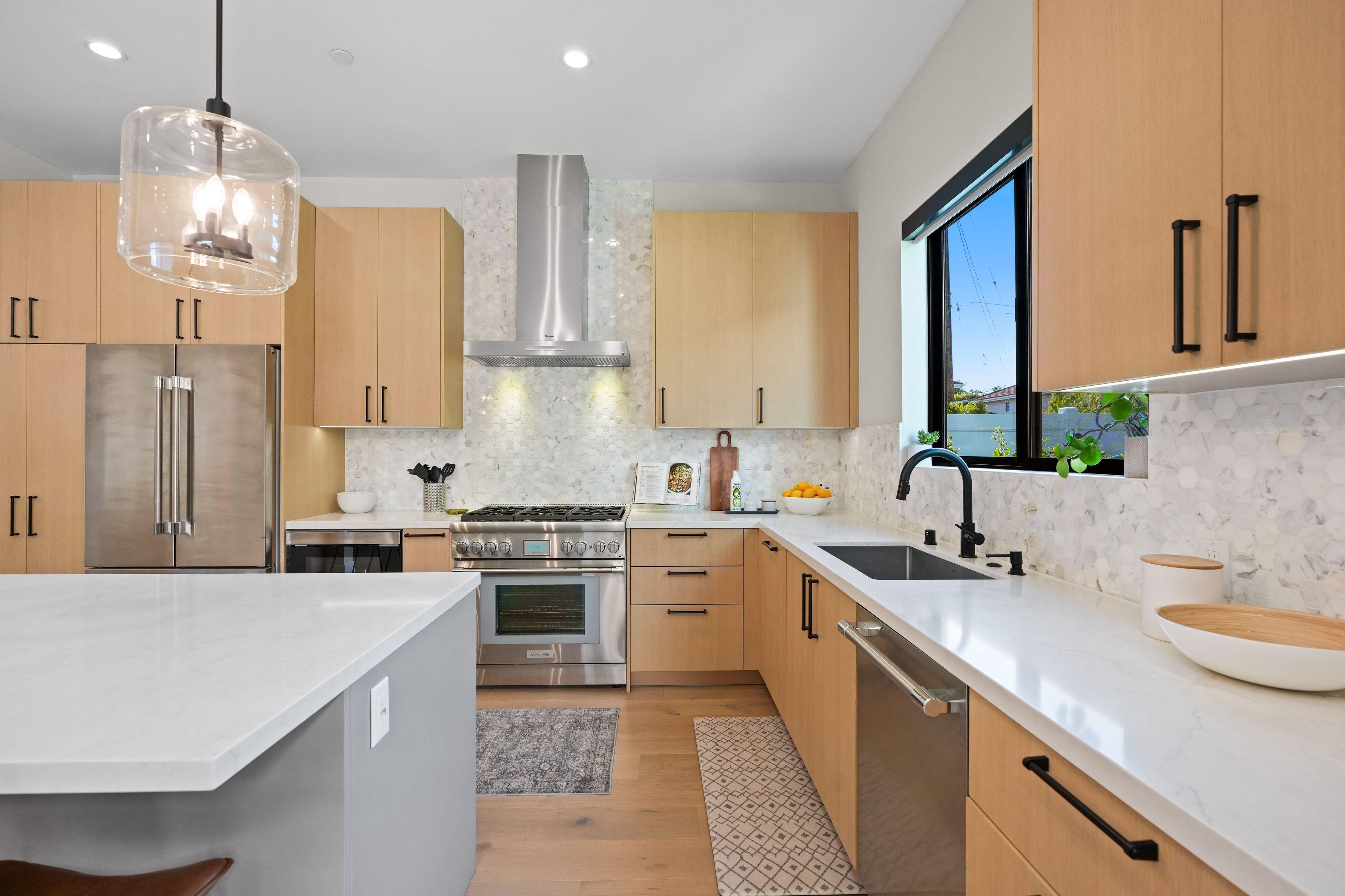  12341 Addison Street - 物件實景