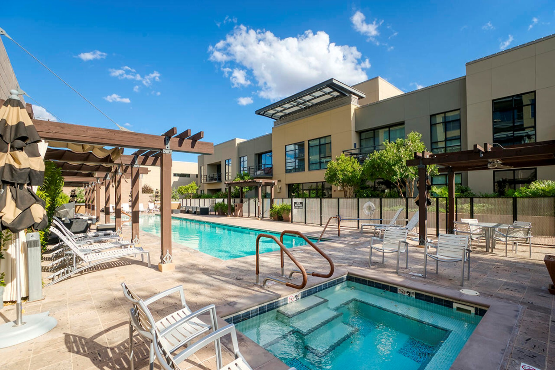  15215 N Kierland Boulevard¦Scottsdale, AZ - 物件實景