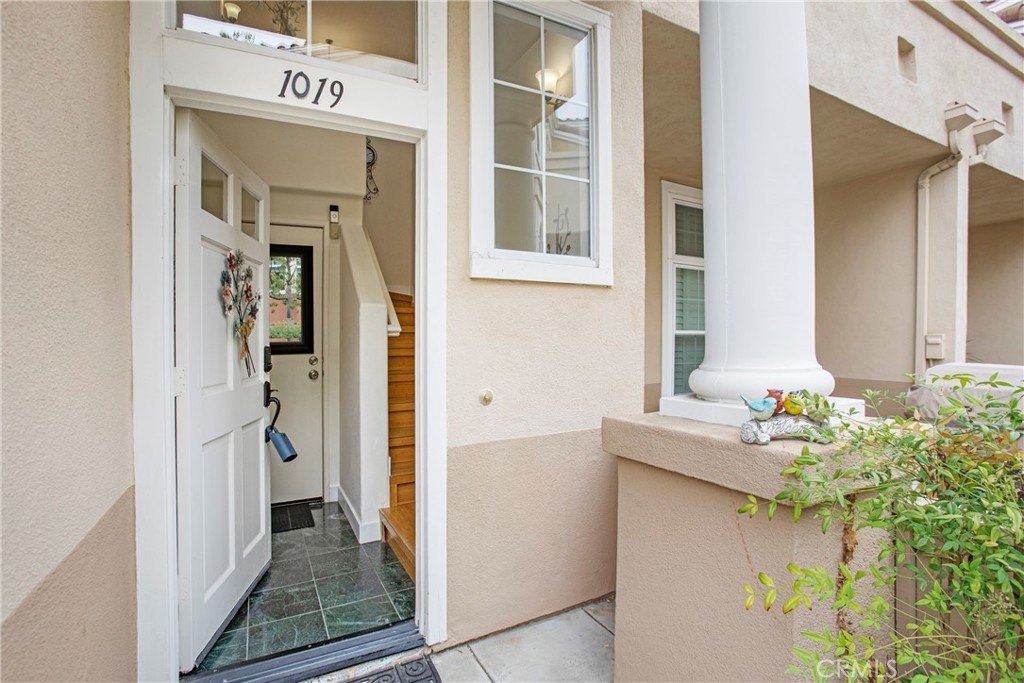 Anaheim, California, 92808, United States, 2 Bedrooms Bedrooms, ,2 BathroomsBathrooms,Residential,For Sale,1917583