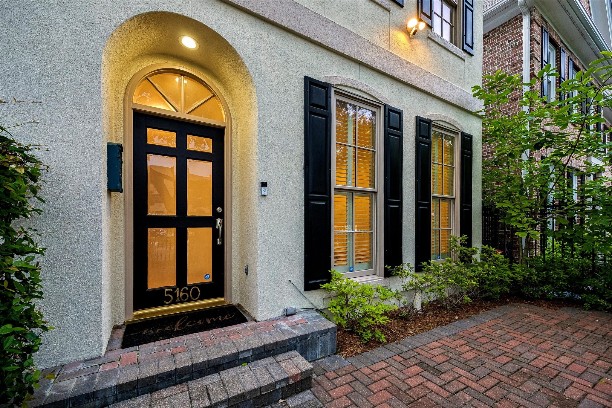  5160 Chevy Chase Drive - 物件實景
