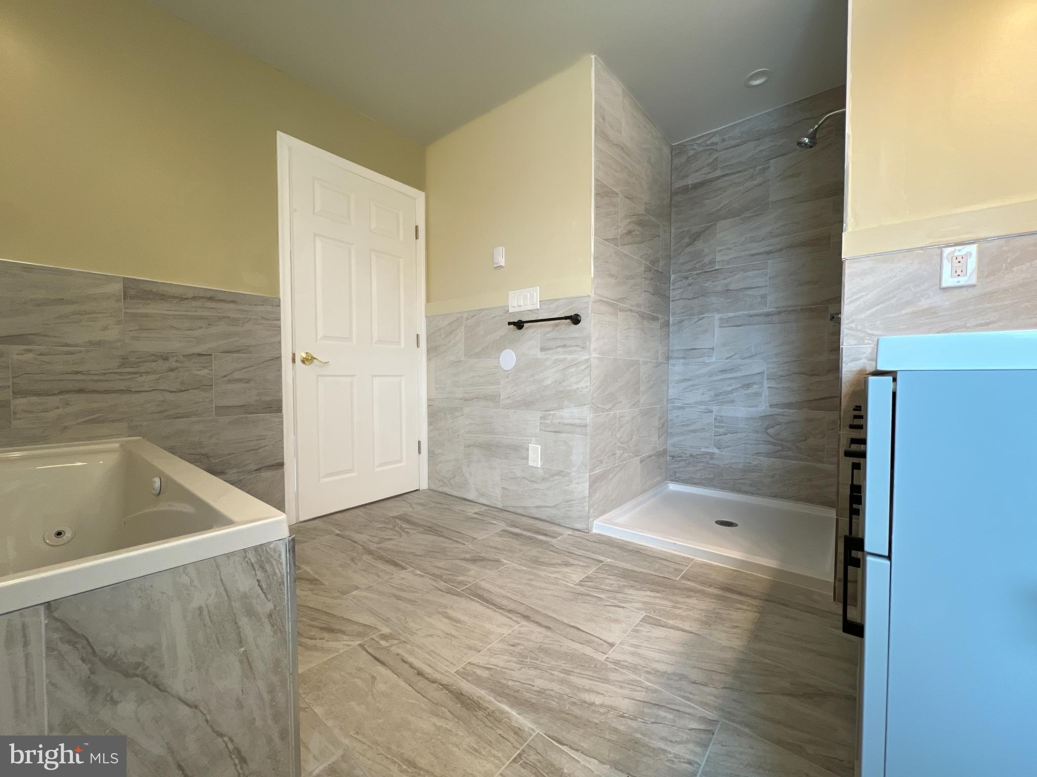 PASADENA, Maryland, 21122, United States, 4 Bedrooms Bedrooms, ,4 BathroomsBathrooms,Residential,For Sale,1975011