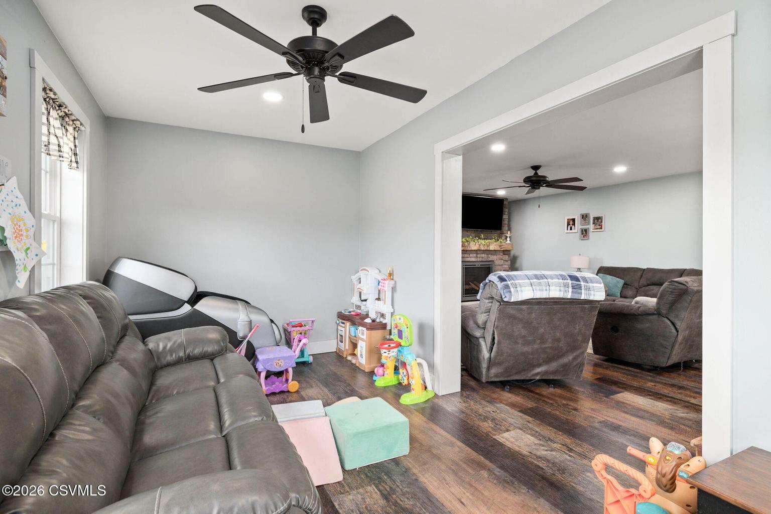 New Columbia, Pennsylvania, 17856, United States, 3 Bedrooms Bedrooms, ,3 BathroomsBathrooms,Residential,For Sale,2045281