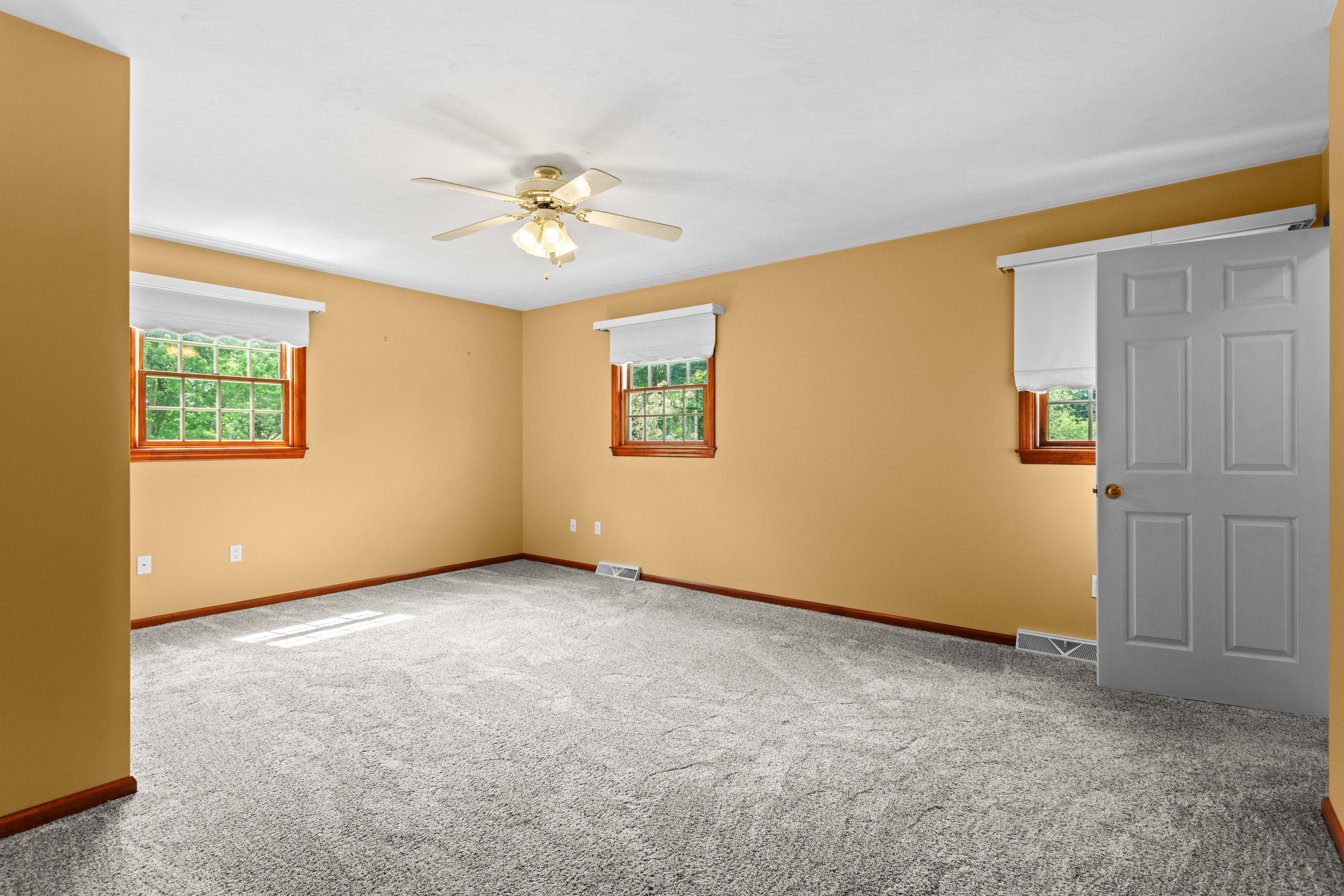  158 Sleepy Hollow Road, Greensburg, PA 15601 - 物件實景