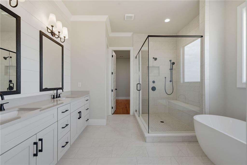 Gainesville, Georgia, 30506, United States, 5 Bedrooms Bedrooms, ,7 BathroomsBathrooms,Residential,For Sale,1996657