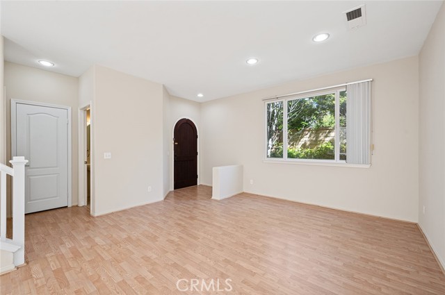 Valencia, California, 91354, United States, 4 Bedrooms Bedrooms, ,3 BathroomsBathrooms,Residential,For Sale,1976397