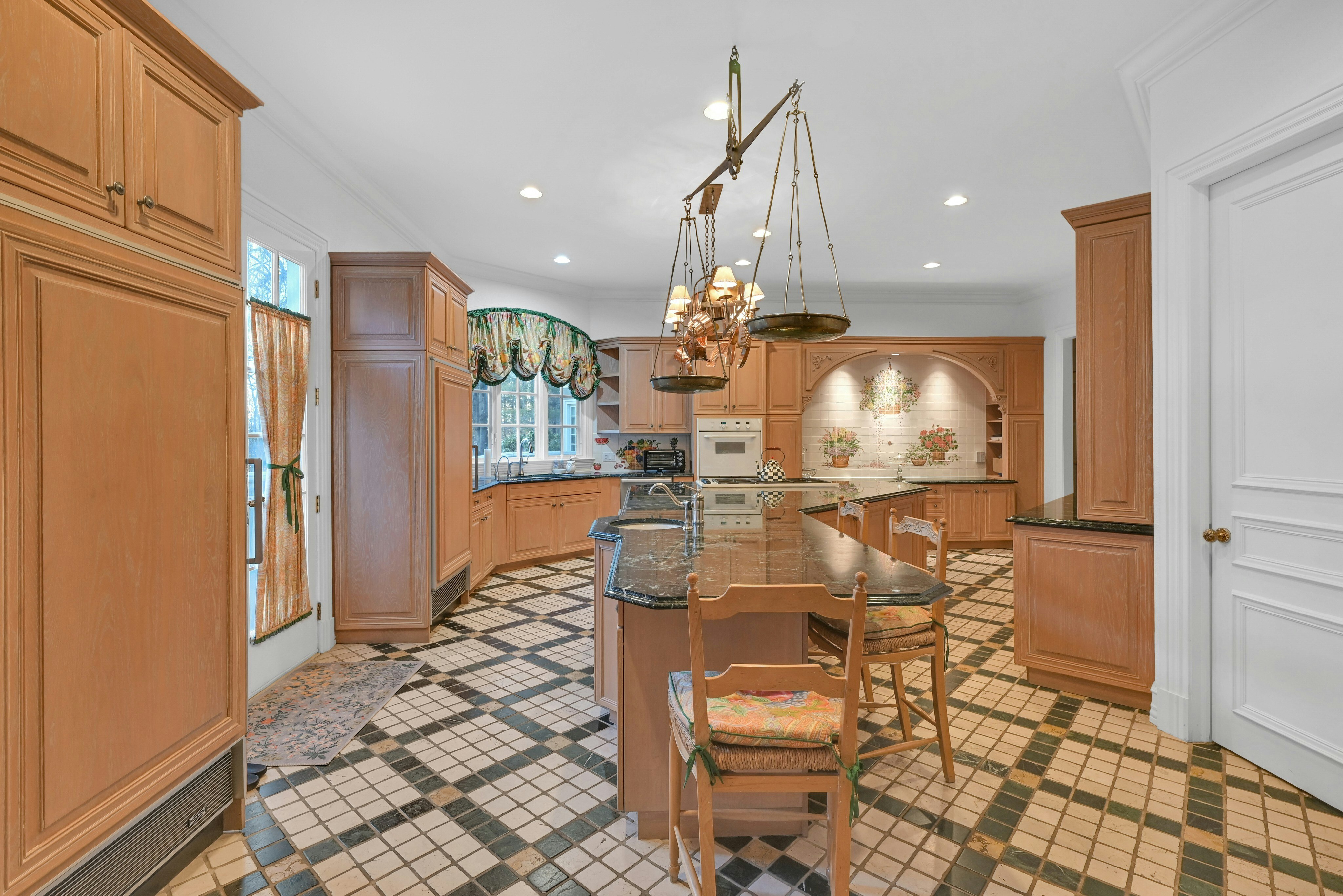  86 Fox Hedge Road, Saddle River, NJ 07458 - 物件實景