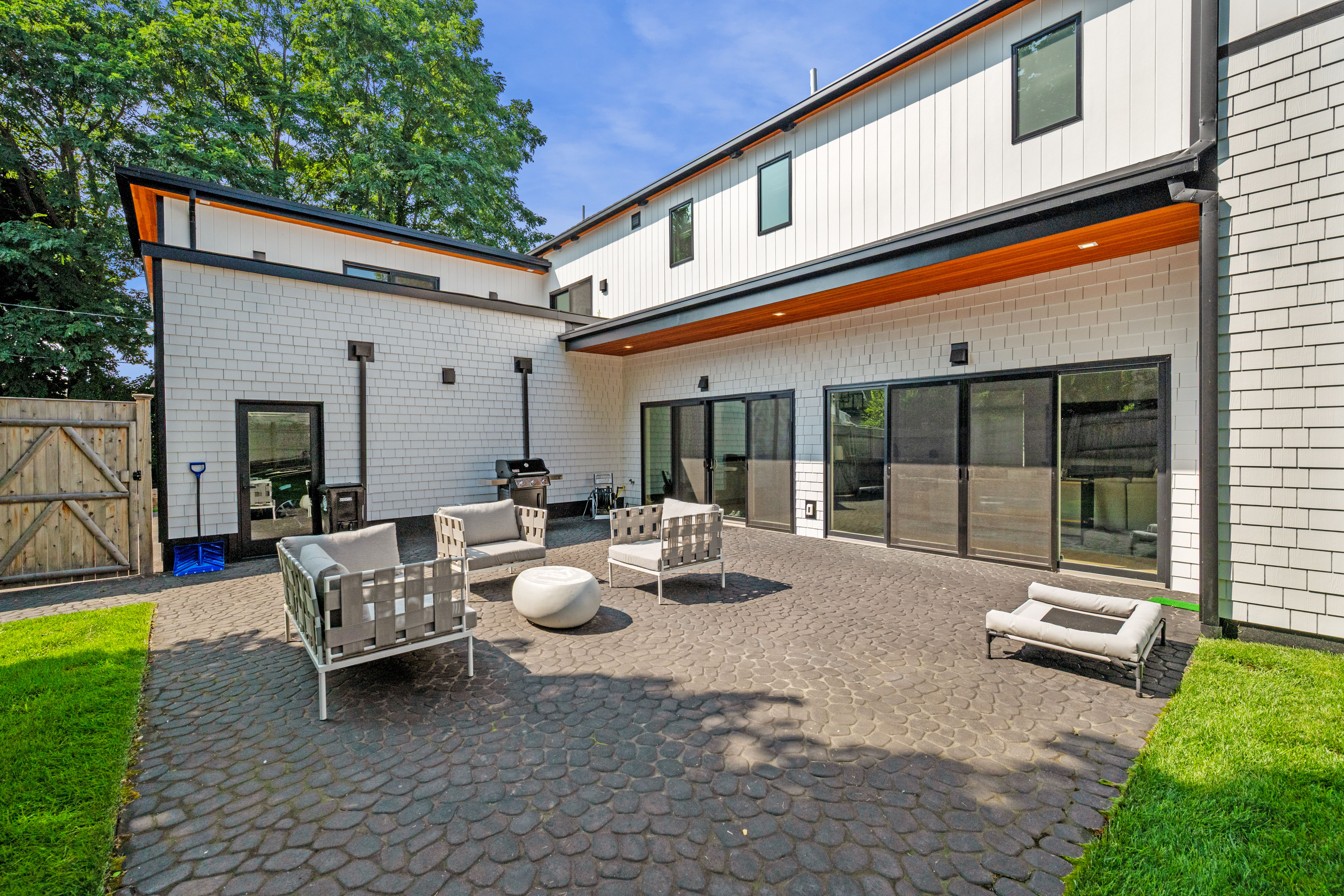  8 Dennison Avenue, Swampscott, MA, 01907 - 物件實景