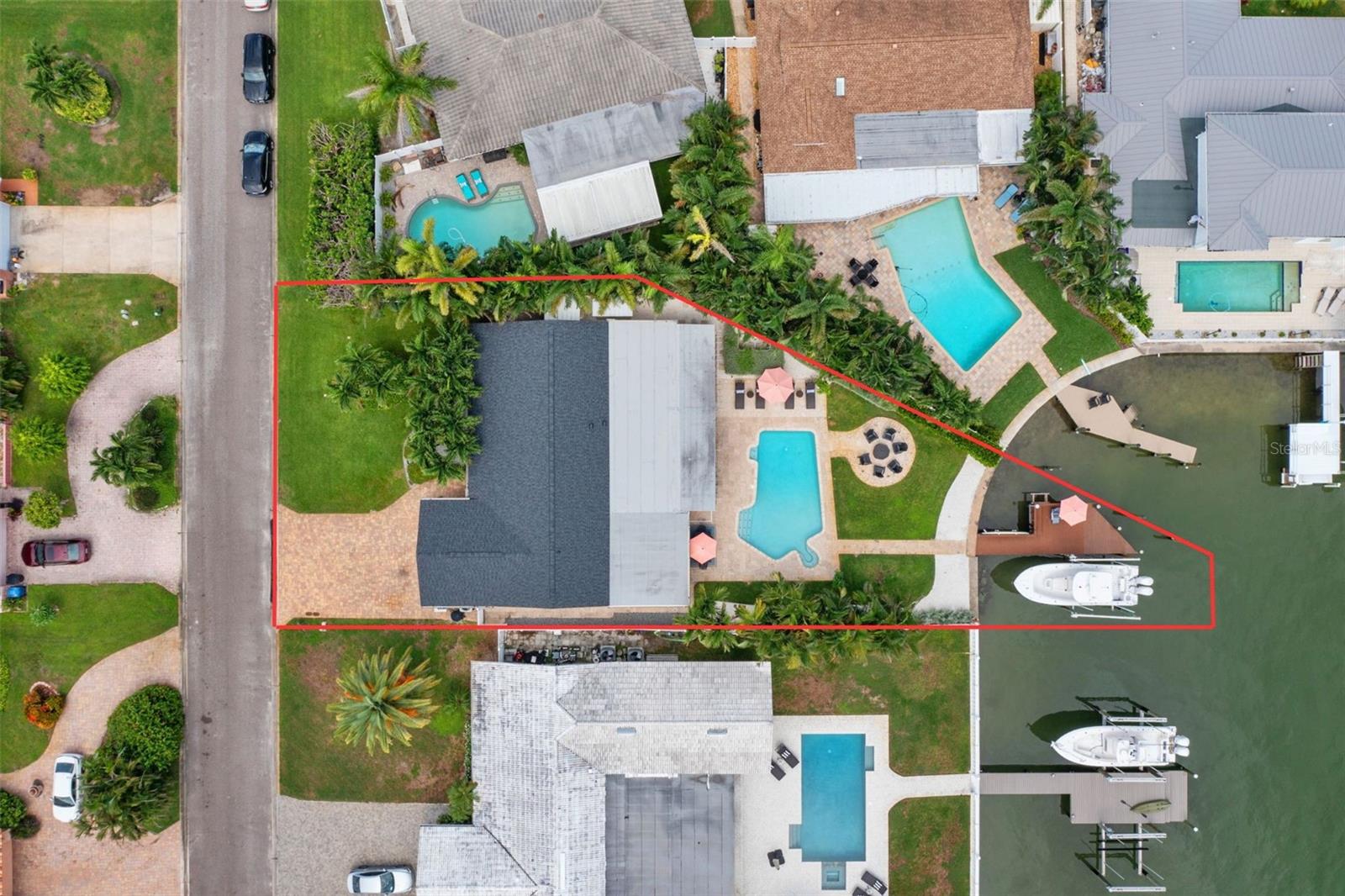 St. Petersburg, Florida, 33707, United States, 3 Bedrooms Bedrooms, ,2 BathroomsBathrooms,Residential,For Sale,1978831