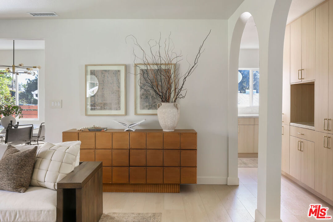 Los Angeles, California, 90065, United States, 4 Bedrooms Bedrooms, ,5 BathroomsBathrooms,Residential,For Sale,2002070