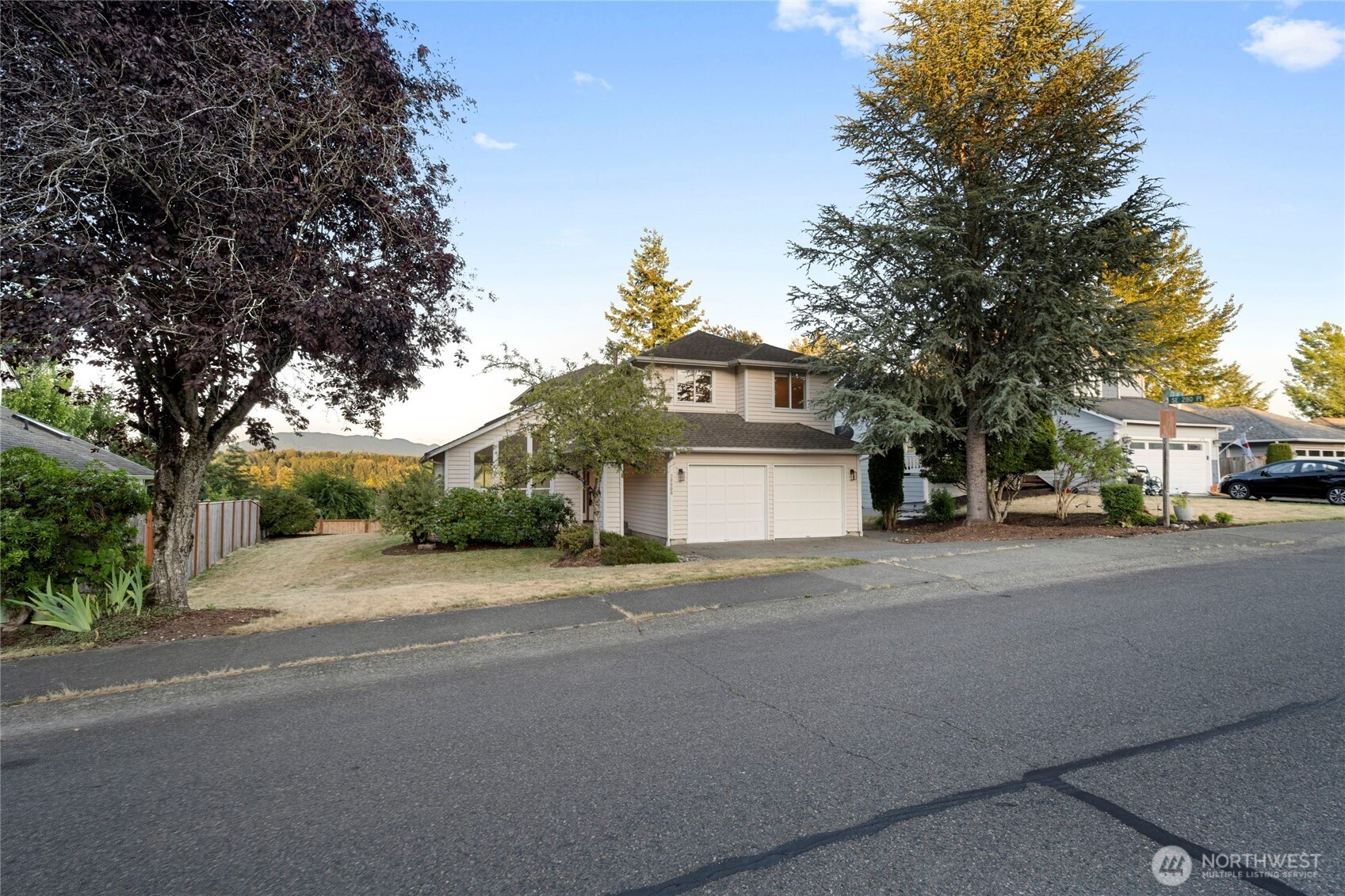 Maple Valley, Washington, 98038, United States, 3 Bedrooms Bedrooms, ,3 BathroomsBathrooms,Residential,For Sale,1891445