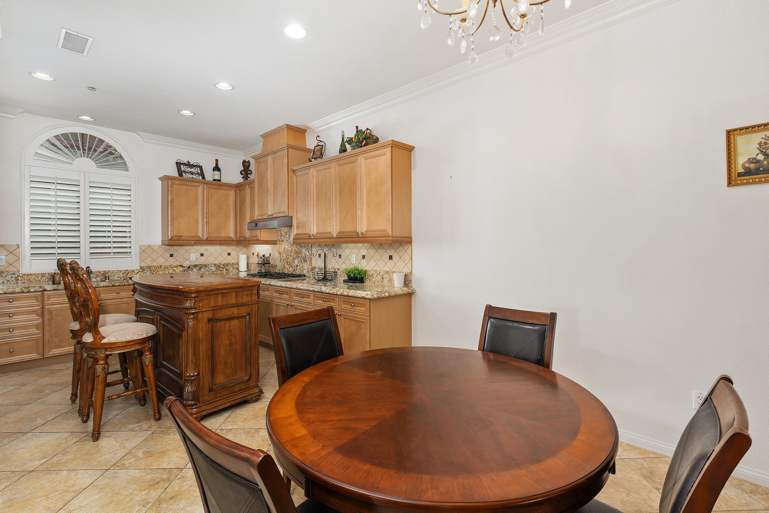 Palm Desert, California, 92260, United States, 2 Bedrooms Bedrooms, ,2 BathroomsBathrooms,Residential,For Sale,1891148