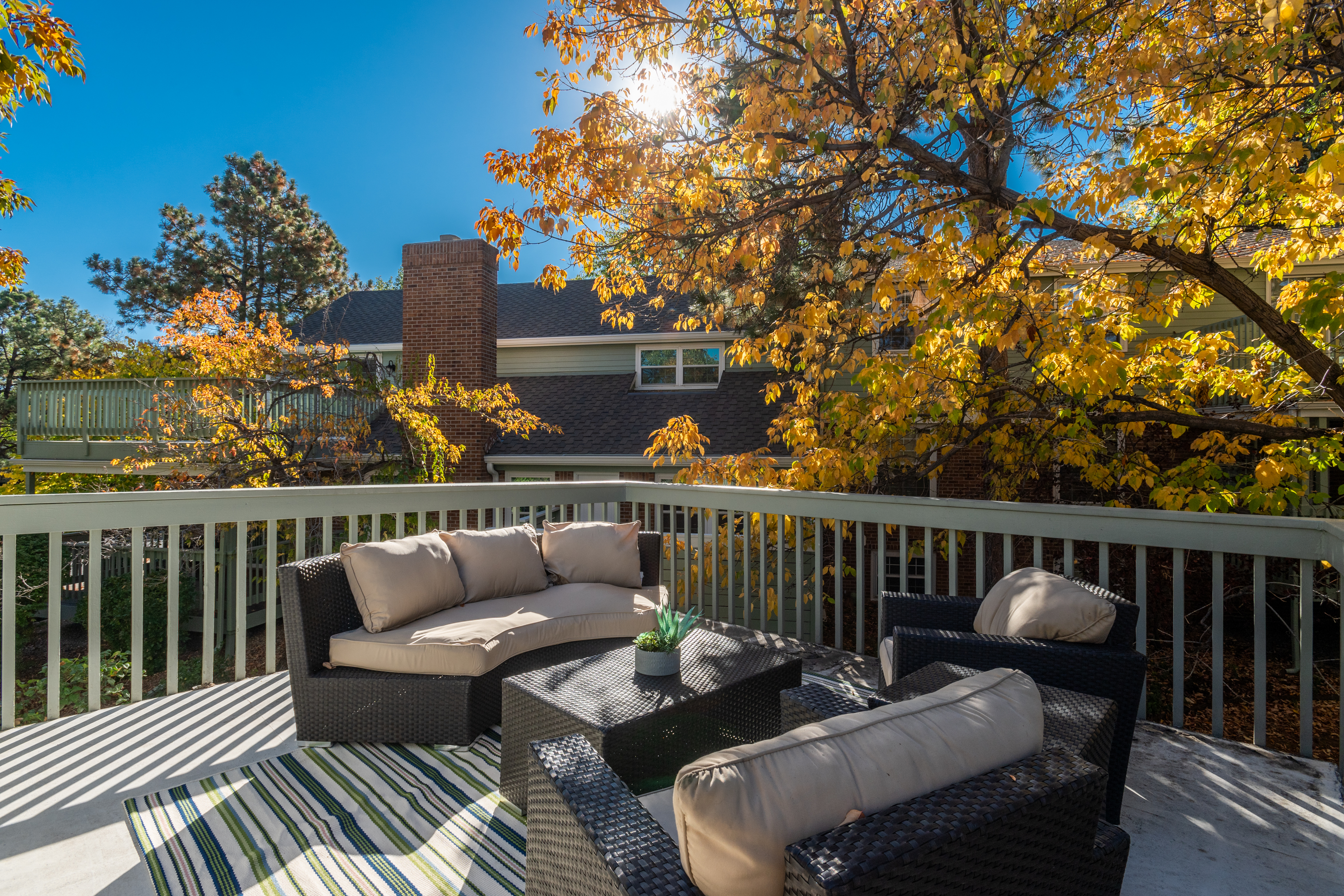  Welcome to this Beautifully Appointed Patio Home - 物件實景