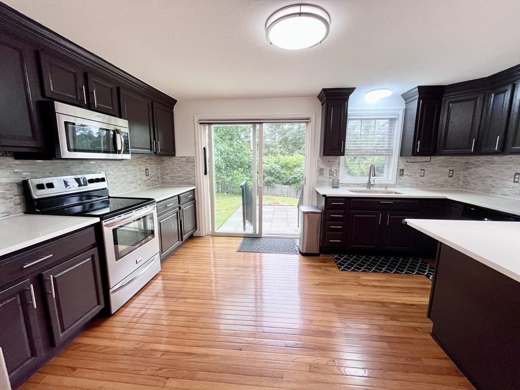 Fitchburg, Massachusetts, 01420, United States, 3 Bedrooms Bedrooms, ,3 BathroomsBathrooms,Residential,For Sale,1980272